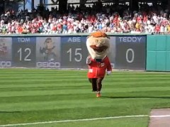 Teddy Roosevelt cheats in the Washington Nationals presidents race at Nationals Park