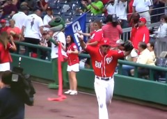 Jayson Werth interferes with the Nationals presidents race