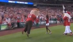 Teddy Roosevelt Wins Nationals Presidents Race