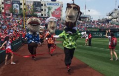 Racing presidents in Hawaiian Shirts Abe wins
