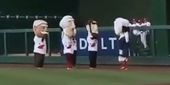 George Washington Nationals Racing Presidents salute