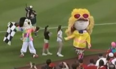 Racing presidents walk like an Egyptian 80s Night Teddy Roosevelt wins